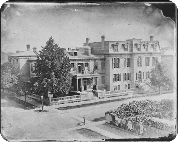 Bank_of_Upper_Canada_Building_Photo.jpg