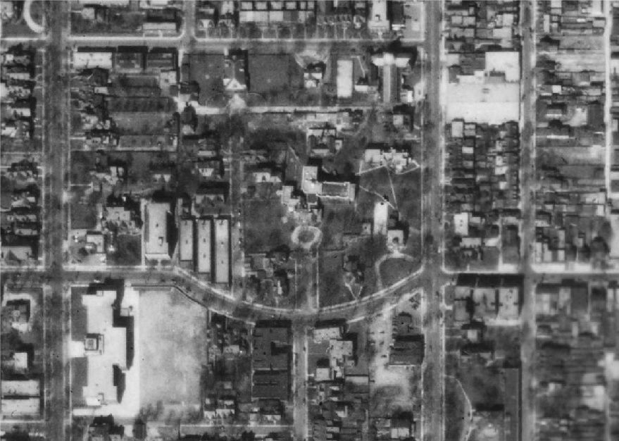 TorontoStJamestownAerial1942-1.jpg