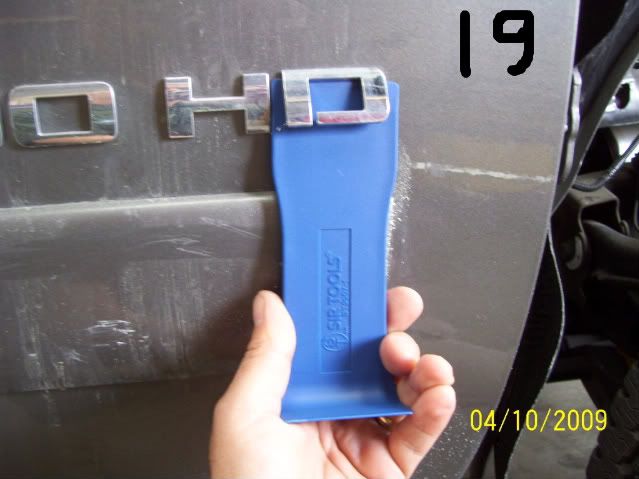 100 8415