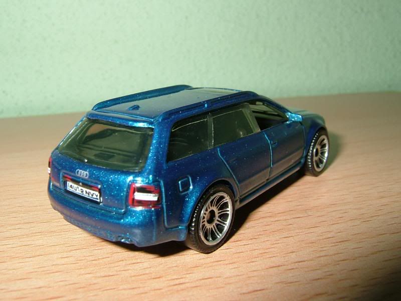 Audi RS6 Avant Image