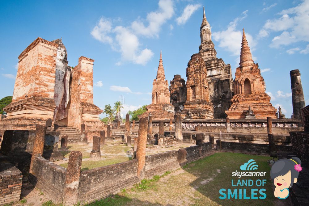  photo Thailand_Sukhothai_Wat-Mahathat-Temple_HistoricalPark_LOS.jpg