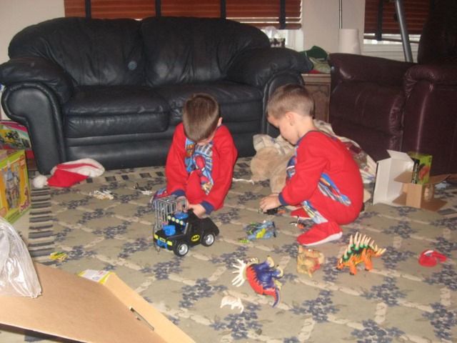 Christmas,opening presents