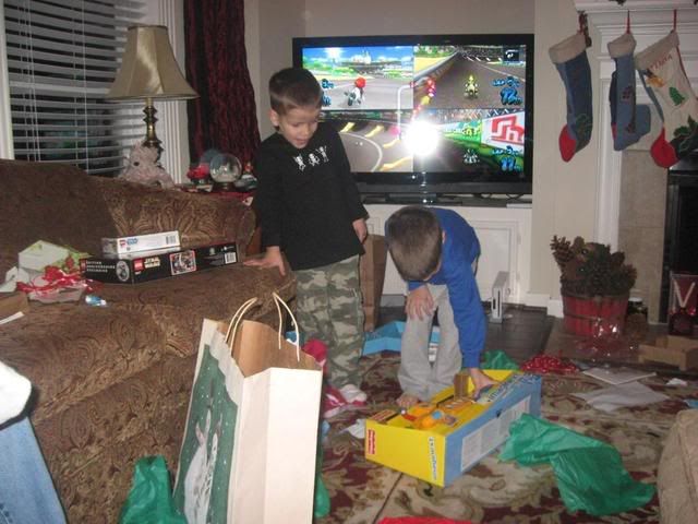 Christmas,opening presents