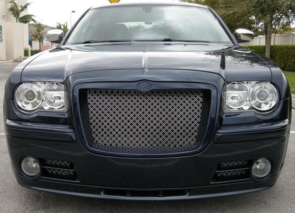 How to install a grille on a 2007 chrysler 300 #2