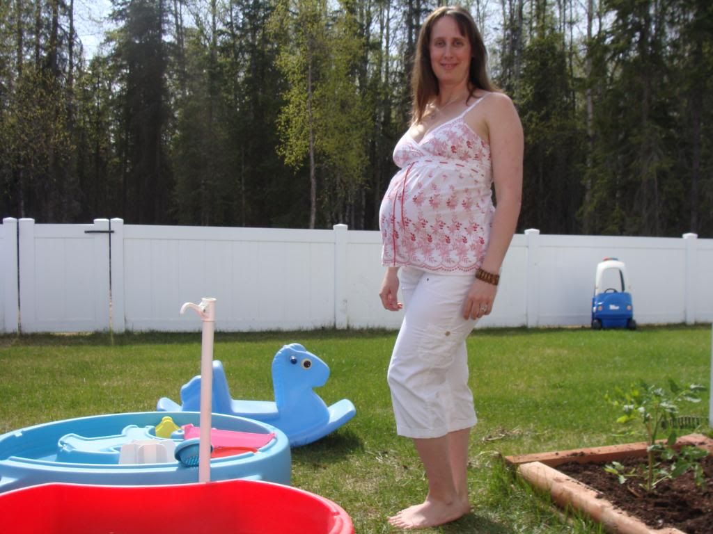 39 weeks pregnant with Emelia