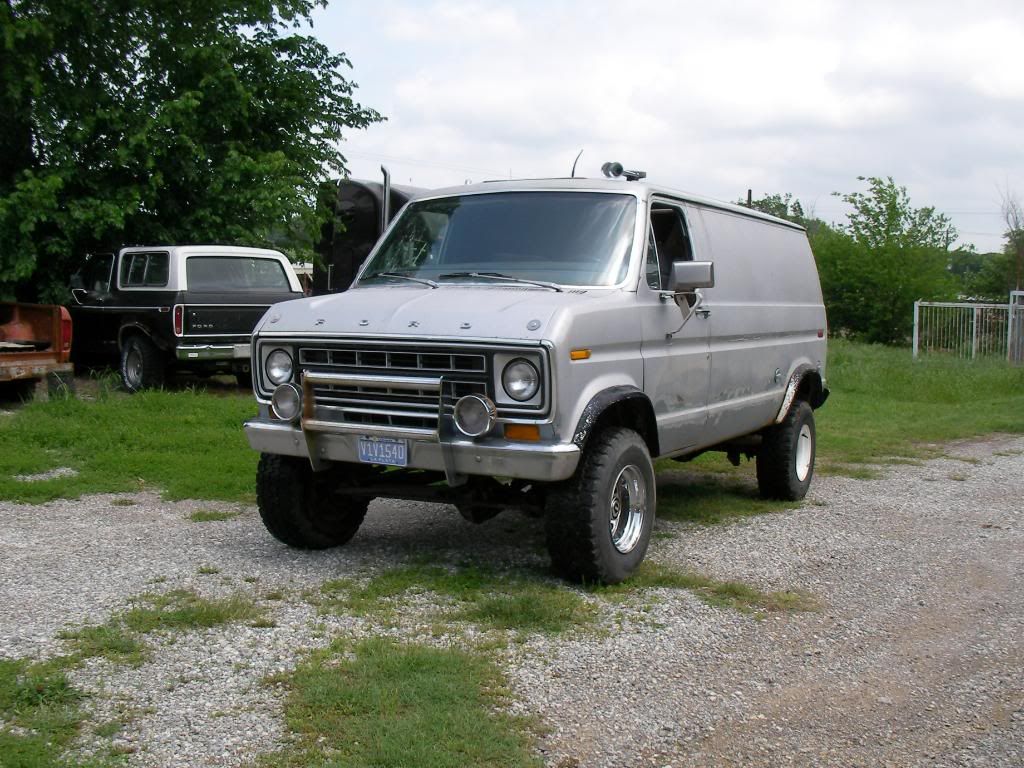 1976 Ford quadravan #1